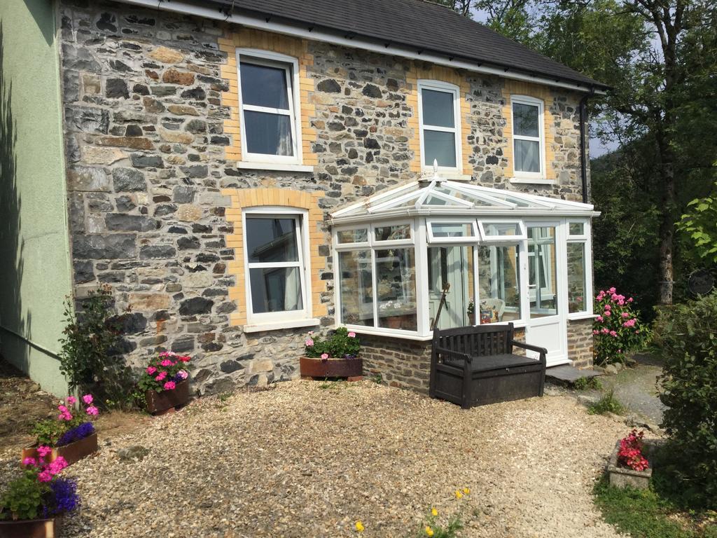 Maes Y Gwaelod Bed & Breakfast Llanwrtyd Wells Exterior foto